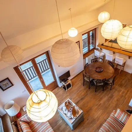 Altido Charming 2 Level Family Flat In Apartamento Verrand