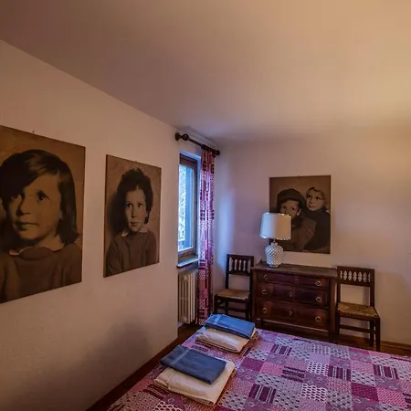 Altido Charming 2 Level Family Flat In *